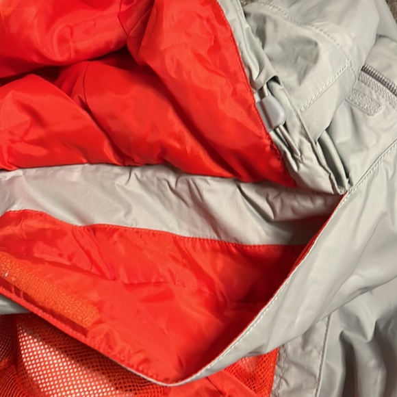 EUC North Face outdoor jacket, medium, grey/orange - Picture 8 of 8